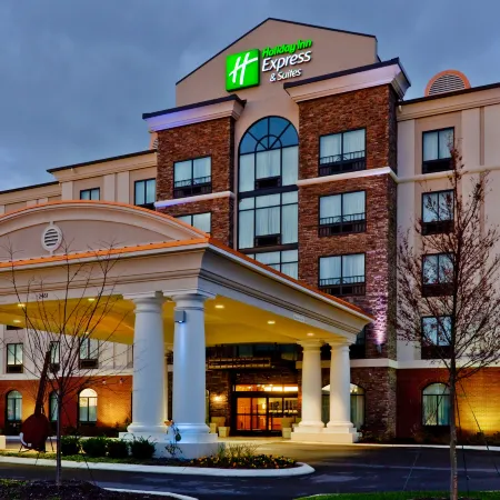 Holiday Inn Express & Suites NASHVILLE-OPRYLAND by IHG Отели рядом с достопримечательностью «Опри Миллс»