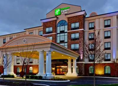 Holiday Inn Express & Suites NASHVILLE-OPRYLAND by IHG Hotels near Opry Mills Mall