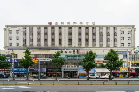 Changwon Olympic Hotel