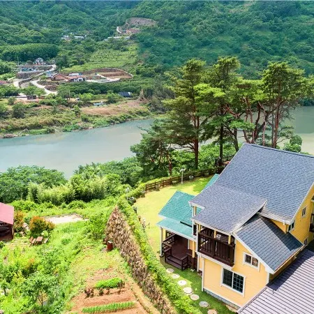 Gurye Seomjingang View Pension