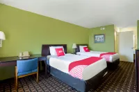 OYO Hotel Pensacola I-10 & Hwy 29 - parking