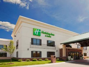 Holiday Inn & Suites Minneapolis - Lakeville