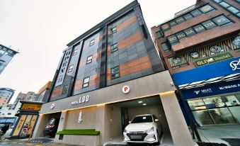 Dongdaemun History Cultural Park Station Loo (Lou Hotel)