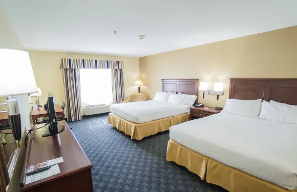 潘帕洲際智選假日套房酒店