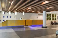 GLō Best Western  Ft. Lauderdale-Hollywood Airport Hotel