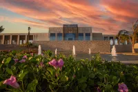 Alila Hinu Bay Hotels in 