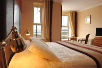 Fitzgeralds Hotel Hotels in 