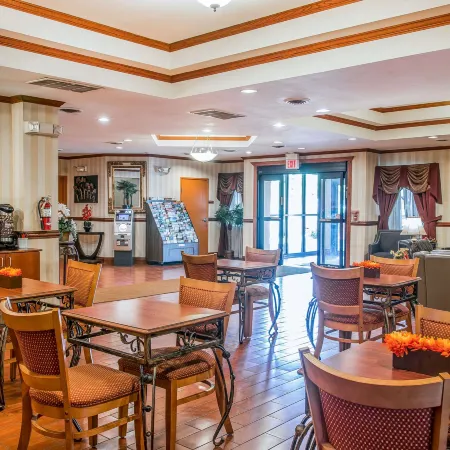 Quality Inn & Suites Ann Arbor Hwy 23