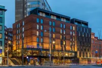 Hotel Riverton Hotels in 