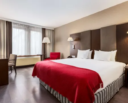 NH Mechelen メッヒェレンのホテル