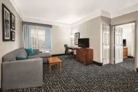 La Quinta Inn & Suites by Wyndham Houston Rosenberg Hotels in Rosenberg