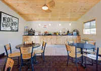 Super 8 by Wyndham Elkins Hotels in Randolph County