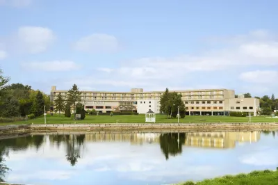Ramada by Wyndham Belleville Harbourview Conference Centre Hotels near American Eagle Store