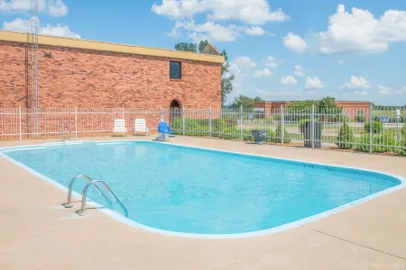 Days Inn by Wyndham Calvert City/Paducah East