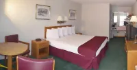 Americas Best Value Inn- St. Ignace - balcony