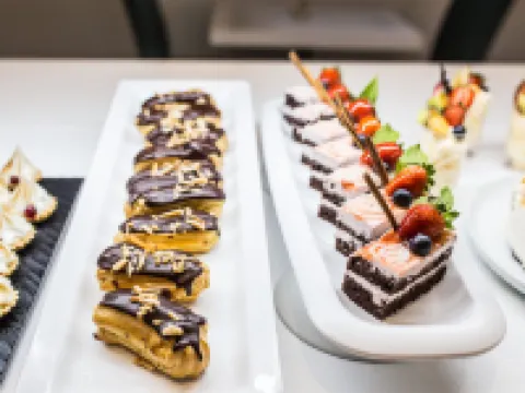 The Views Oasis Hotels in Canico