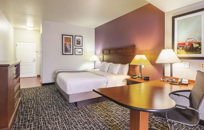 La Quinta Inn & Suites by Wyndham Bowling Green