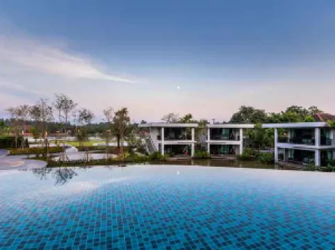 나 트리 타라 리버사이드 리조트 암파와 댐논사두아크