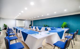 Vamar Vallarta Marina & Beach Resort
