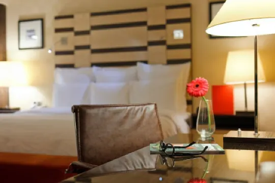 AZIMUT City Hotel Olympic Moscow (АЗИМУТ Сити Отель Олимпик) Отели рядом со станцией Ленинградский вокзал