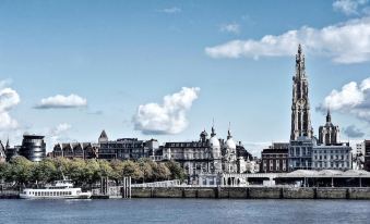 Hilton Antwerp Old Town