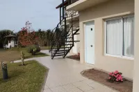 بريساس ديل لاغو أبارتامينتوس فنادق في Colon