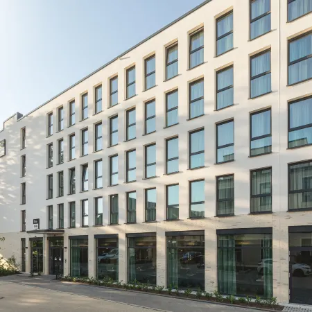 Holiday Inn - the niu, SEVEN DUSSELDORF OST by IHG Отели рядом с достопримечательностью «Хассельс»