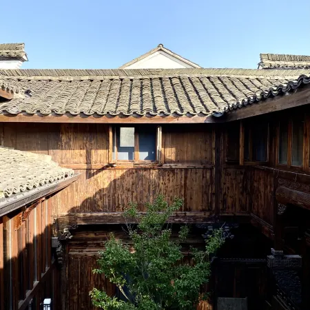 Hangzhou Eight Blessings Inn