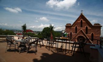 Diuma Hotel