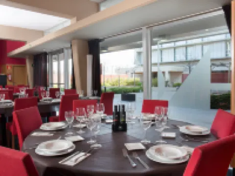 費爾南多二世國王歐元高級酒店 薩拉戈薩省酒店