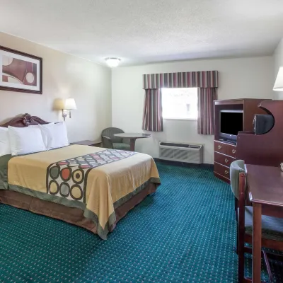 Super 8 by Wyndham Clinton Hotels near U.S. Route 66