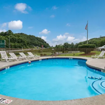 Quality Inn & Suites Mt Chalet