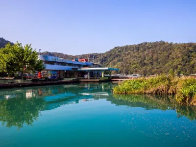 Ming Yue Hu Hotel