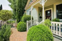 Abbey House Inn Hotels in Winters