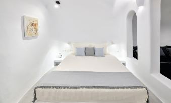 Cave Suite Oia