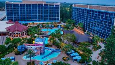 屋外プール ディズニーランド ホテル アナハイム ロサンゼルスの写真