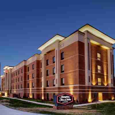 Hampton Inn & Suites by Hilton Knightdale Raleigh Hotel Exterior