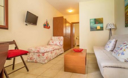 Xenonas Liogerma holiday's apartments - Housity
