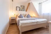 Landhotel Gutshof Hotels near Burg Stein
