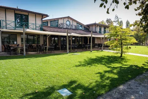 Duna Garden Hotel - Baarit