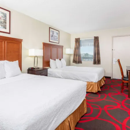 Travelodge by Wyndham Richmond IN