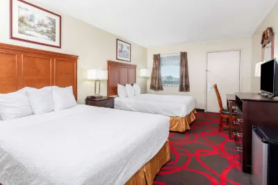 Travelodge by Wyndham Richmond IN