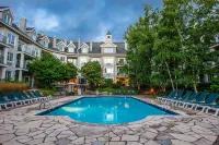 Holiday Inn Express & Suites Tremblant