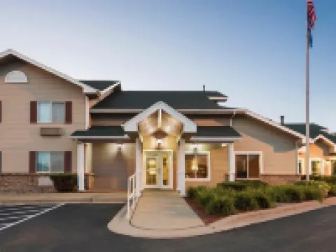 คันทรีอินน์แอนด์สวีทส์ บายเรดิสัน นอร์ทฟิลด์ MN โรงแรมในNorthfield