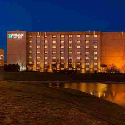 Embassy Suites by Hilton Chicago Schaumburg Woodfield Hotel Exterior