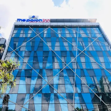 The Porch Inn Hotel/Service Apartments Отели рядом с достопримечательностью «Торговый квартал Ганди-Базар»