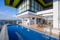 The Life Styles Hotel Surabaya - Pool