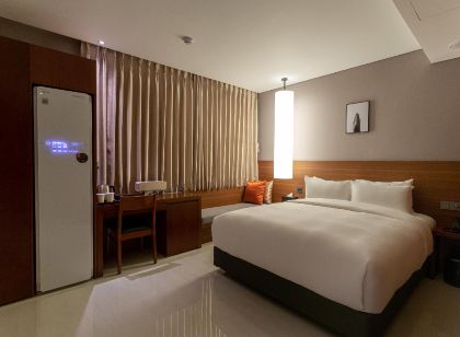 Top Cloud Hotel Iksan Branch