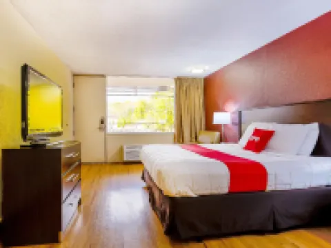 Americas Best Value Inn Moline Hotels in Moline