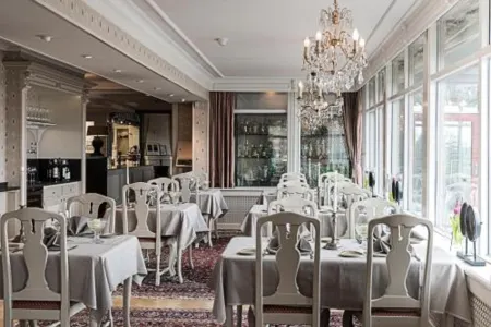 Albert Kök Hotell & Konferens Отели рядом с достопримечательностью «Hafsten Resort»